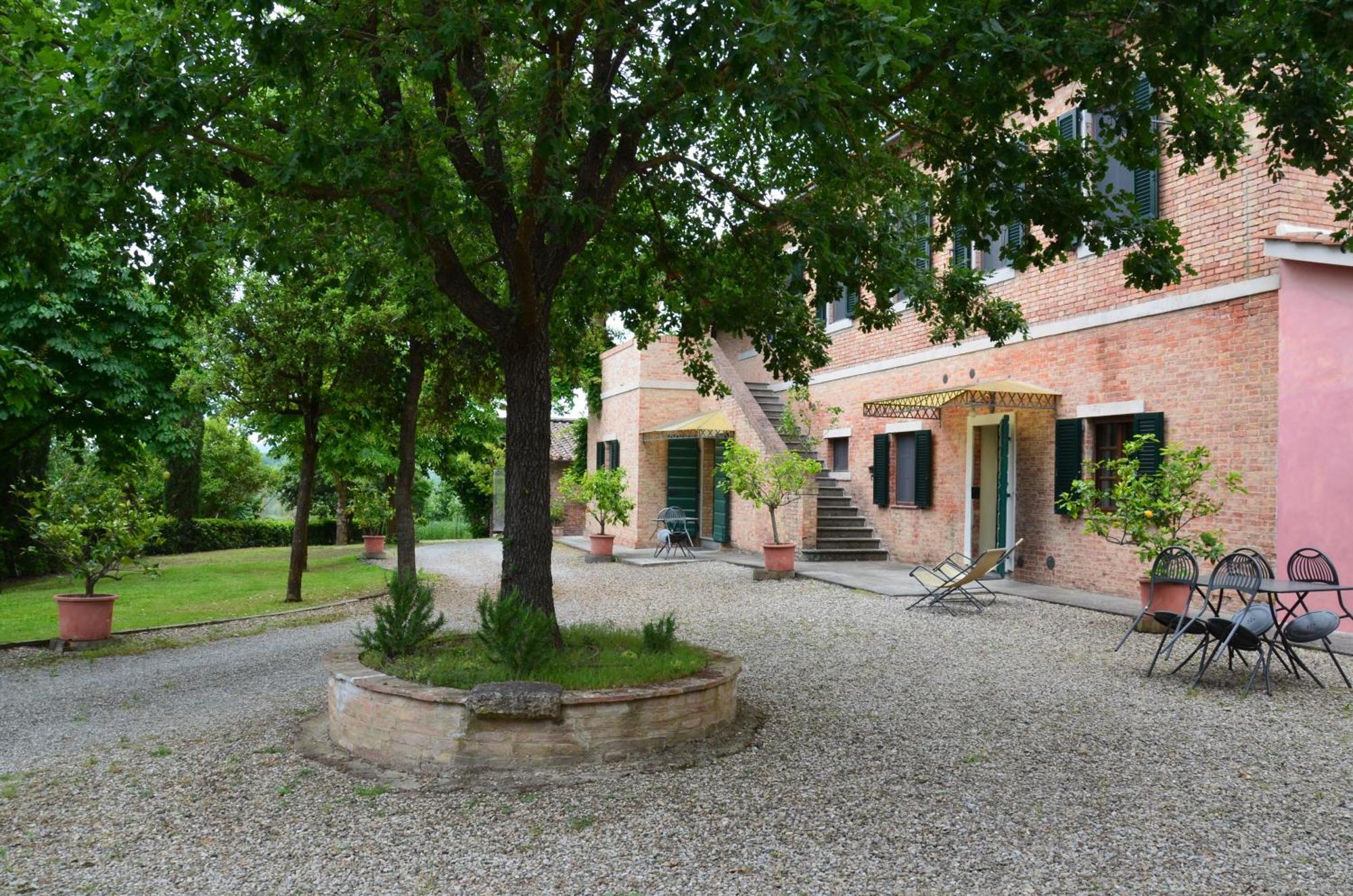 Agriturismo Sant'Alfredo Monteroni d'Arbia Exterior photo