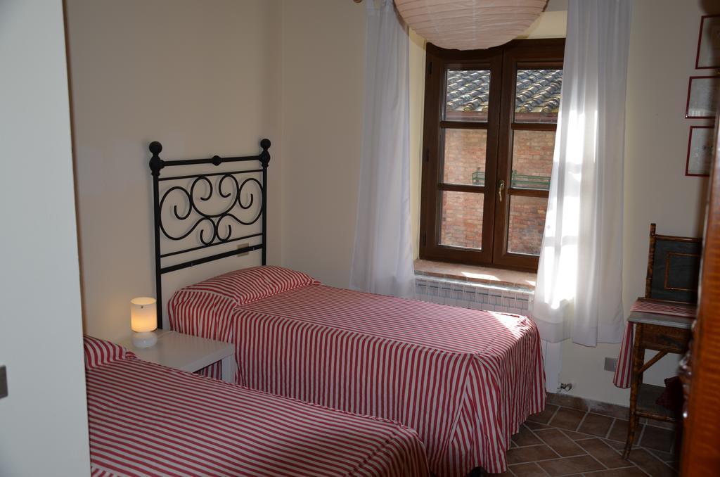 Agriturismo Sant'Alfredo Monteroni d'Arbia Exterior photo